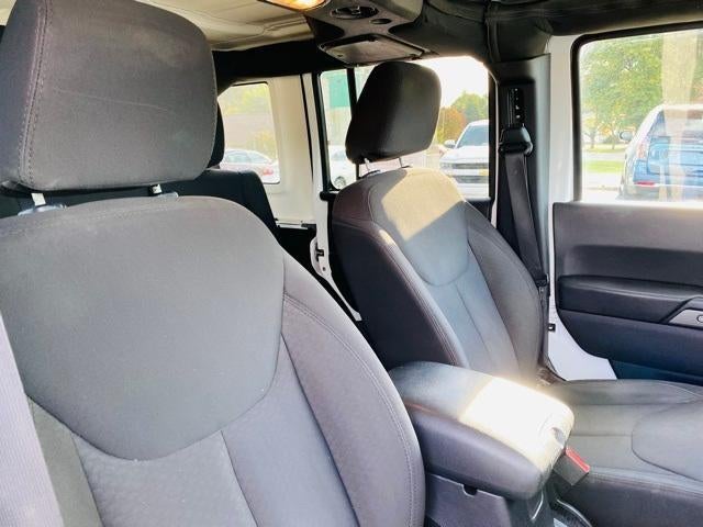 2015 Jeep Wrangler Unlimited 4WD 4dr Sport