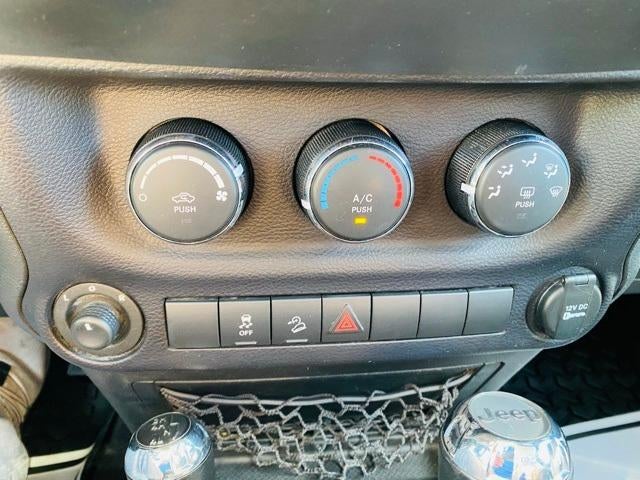 2015 Jeep Wrangler Unlimited 4WD 4dr Sport