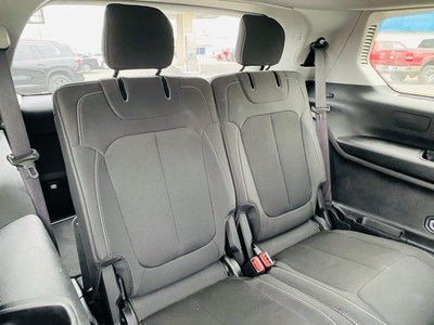 2023 Jeep Grand Cherokee L Laredo 4x4