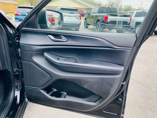 2023 Jeep Grand Cherokee L Laredo 4x4