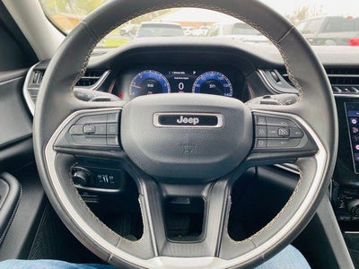 2023 Jeep Grand Cherokee L Laredo 4x4