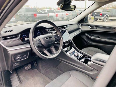 2023 Jeep Grand Cherokee L Laredo 4x4