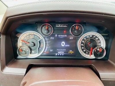 2014 RAM 1500 4WD Quad Cab 6.4 Ft Box Laramie