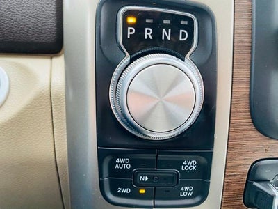 2014 RAM 1500 4WD Quad Cab 6.4 Ft Box Laramie