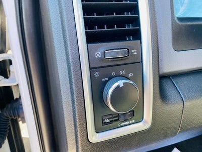 2019 RAM 1500 Classic SLT 4x4 Crew Cab 6'4" Box