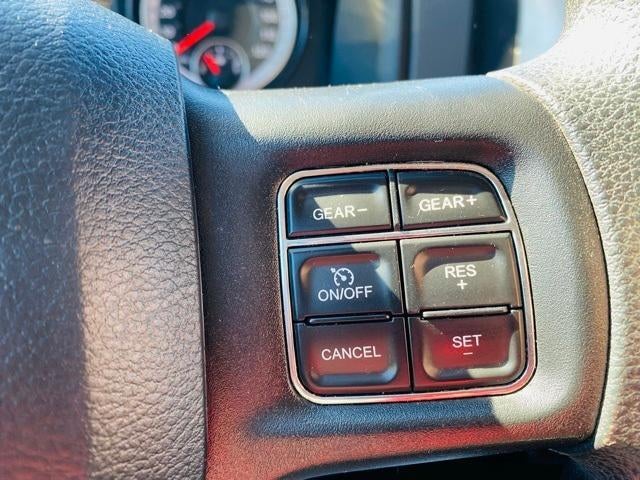 2019 RAM 1500 Classic SLT 4x4 Crew Cab 6'4" Box