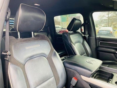 2019 RAM 1500 Laramie 4x4 Crew Cab 5'7" Box