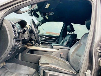 2019 RAM 1500 Laramie 4x4 Crew Cab 5'7" Box