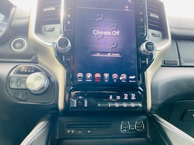 2019 RAM 1500 Laramie 4x4 Crew Cab 5'7" Box