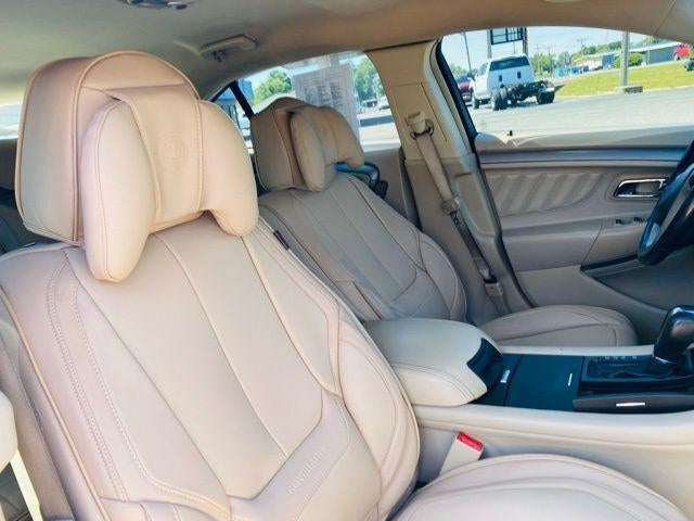 2015 Ford Taurus 4dr Sdn SEL FWD