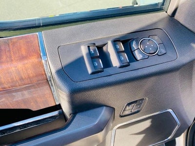 2015 Ford F-150 4WD SuperCrew 5-1/2 Ft Box Platinum