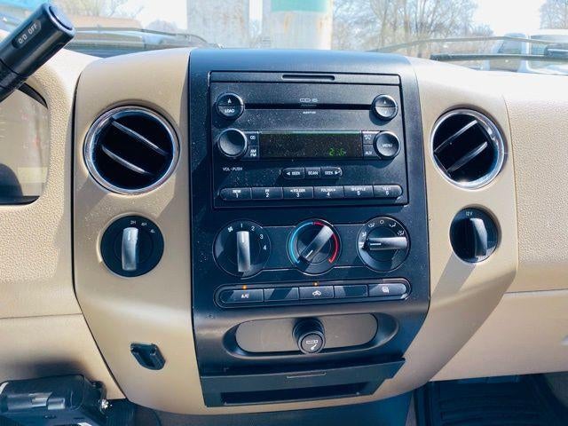 2006 Ford F-150 4WD SuperCrew Styleside 5-1/2 Ft Box XLT