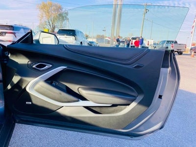 2019 Chevrolet Camaro 2dr Coupe 2SS