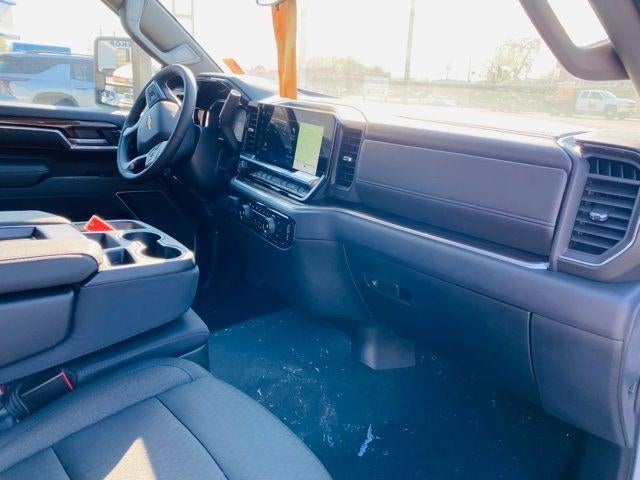 2026 Chevrolet Silverado 3500 HD CC 4WD Crew Cab 177" WB, 60" CA LT