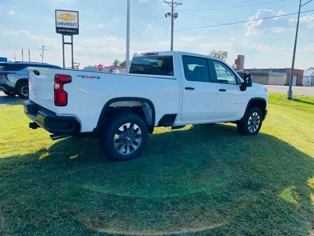 2026 Chevrolet Silverado 2500 HD Crew Cab Standard Box 4-Wheel Drive Custom