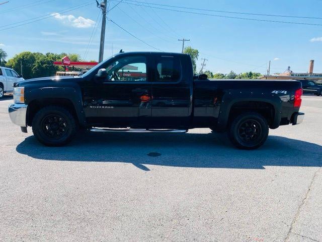 Used 2013 Chevrolet Silverado 1500 LT with VIN 1GCRKSE71DZ246818 for sale in New Madrid, MO