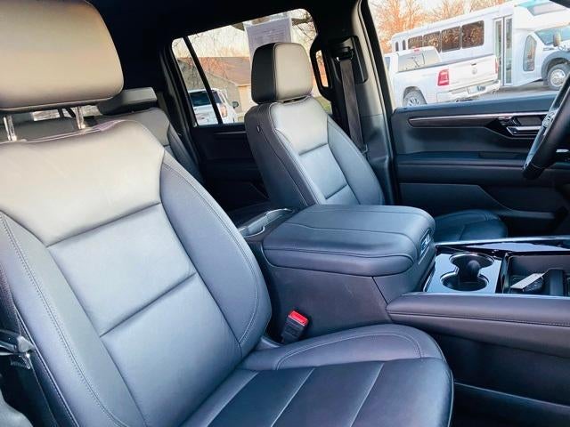 2025 Chevrolet Suburban 4WD Z71