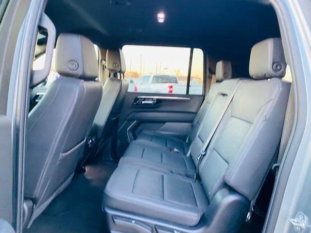 2025 Chevrolet Suburban 4WD Z71