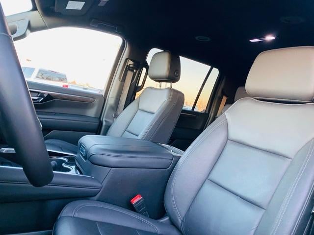 2025 Chevrolet Suburban 4WD Z71