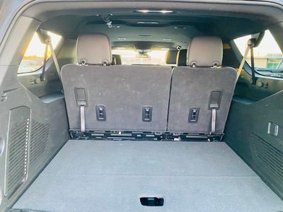 2025 Chevrolet Suburban 4WD Z71