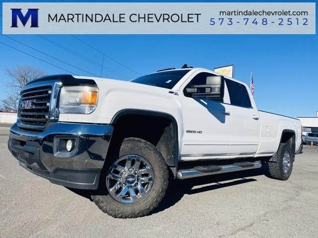 2015 GMC Sierra 2500HD available WiFi Crew Cab Long Box 4-Wheel Drive SLE