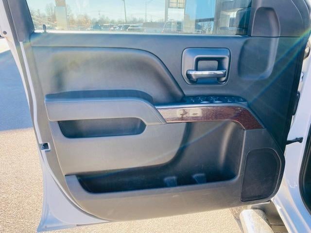 2015 GMC Sierra 2500HD available WiFi Crew Cab Long Box 4-Wheel Drive SLE