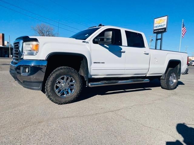 2015 GMC Sierra 2500HD available WiFi Crew Cab Long Box 4-Wheel Drive SLE