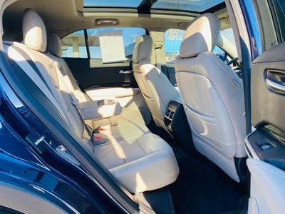 2019 Cadillac XT4 FWD 4dr Premium Luxury