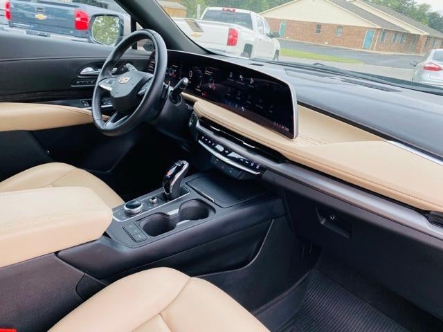 2025 Cadillac XT4 FWD 4dr Premium Luxury