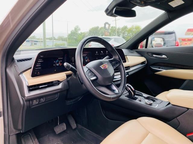 2025 Cadillac XT4 FWD 4dr Premium Luxury