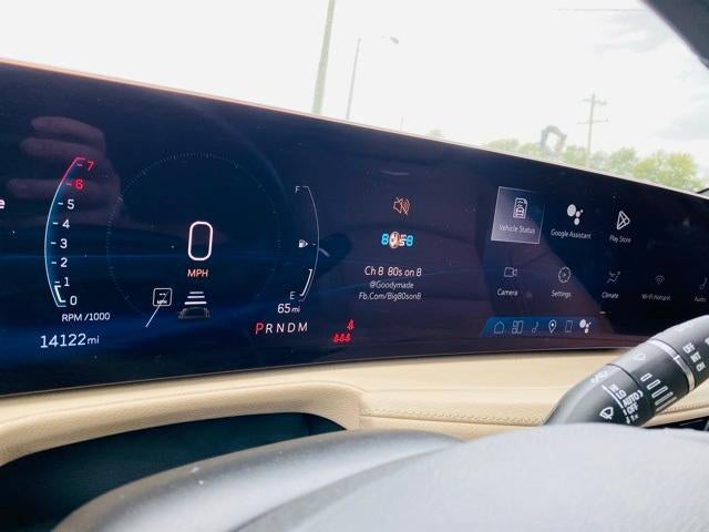 2025 Cadillac XT4 FWD 4dr Premium Luxury