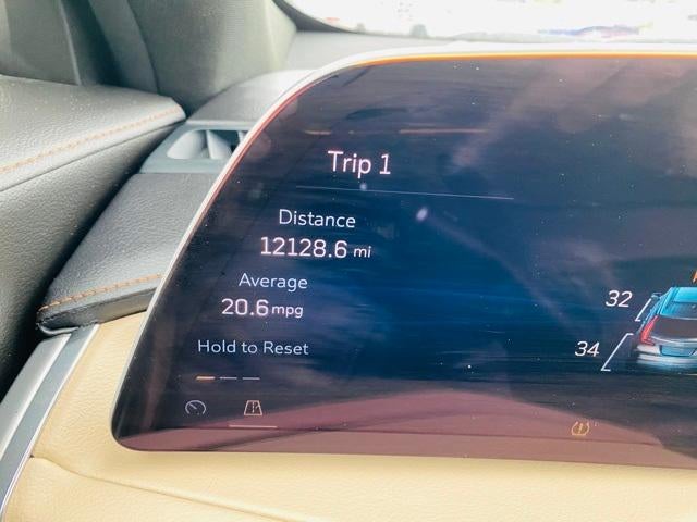 2025 Cadillac XT4 FWD 4dr Premium Luxury