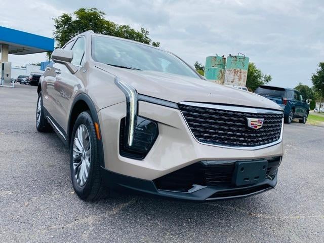 2025 Cadillac XT4 FWD 4dr Premium Luxury