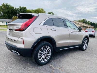 2025 Cadillac XT4 FWD 4dr Premium Luxury