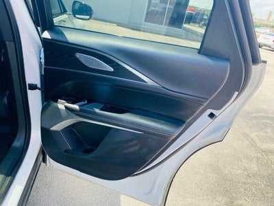 2024 Cadillac LYRIQ 4dr Luxury w/1SD