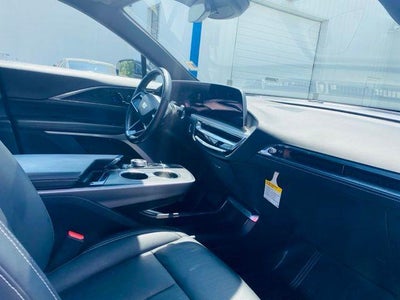 2024 Cadillac LYRIQ 4dr Luxury w/1SD