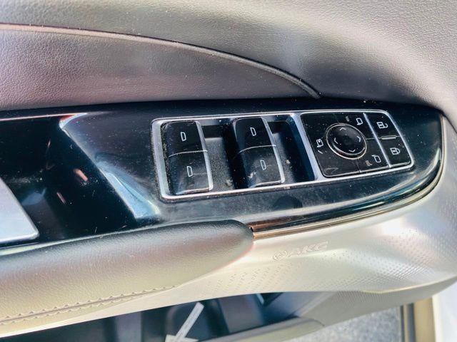 2024 Cadillac LYRIQ 4dr Luxury w/1SD