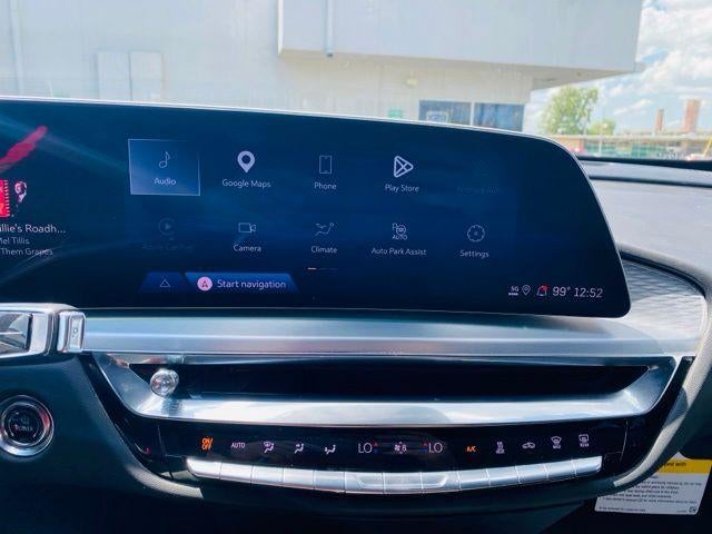 2024 Cadillac LYRIQ 4dr Luxury w/1SD