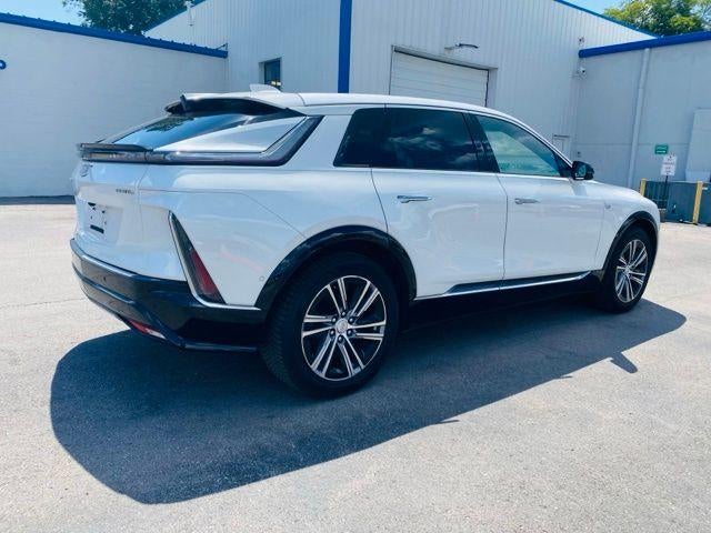2024 Cadillac LYRIQ 4dr Luxury w/1SD