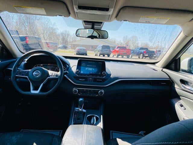 2022 Nissan Altima 2.5 SV Sedan