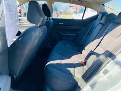 2022 Nissan Altima 2.5 SV Sedan