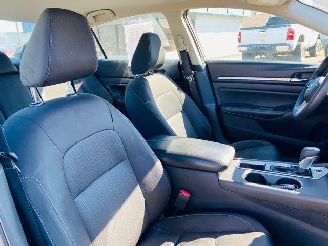 2022 Nissan Altima 2.5 SV Sedan