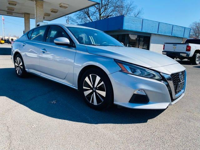 2022 Nissan Altima 2.5 SV Sedan