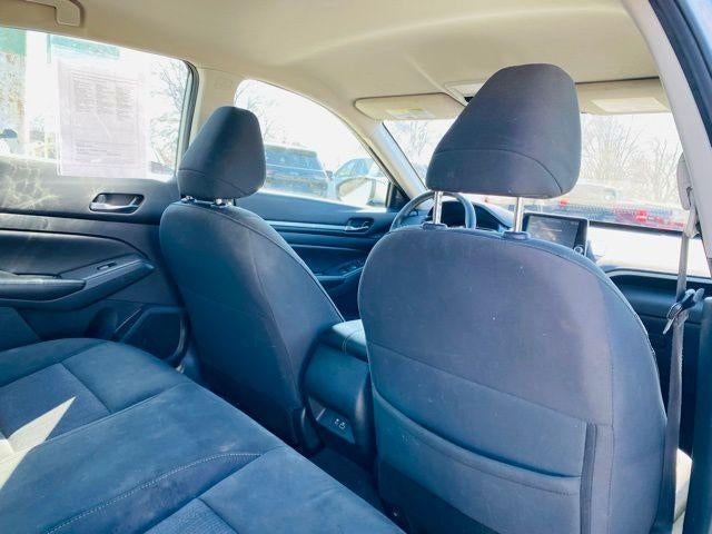 2022 Nissan Altima 2.5 SV Sedan