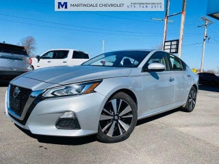 2022 Nissan Altima 2.5 SV Sedan