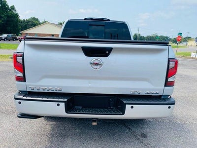 2019 Nissan Titan 4x4 Crew Cab SV