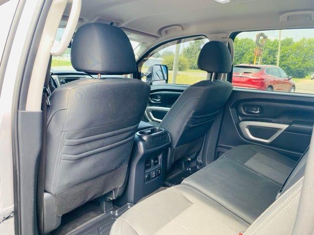 2019 Nissan Titan 4x4 Crew Cab SV