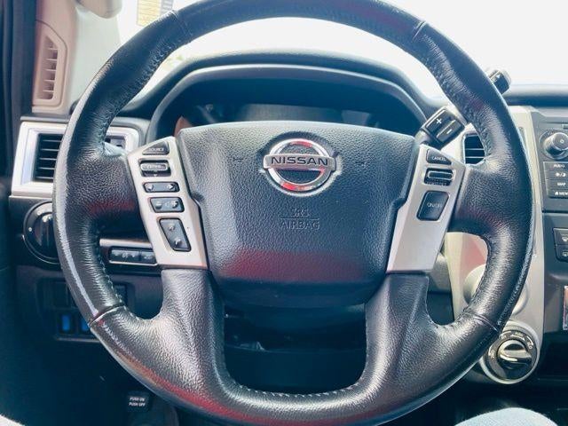 2019 Nissan Titan 4x4 Crew Cab SV