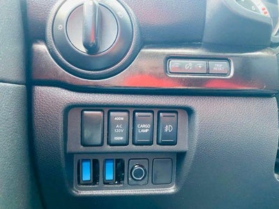 2019 Nissan Titan 4x4 Crew Cab SV