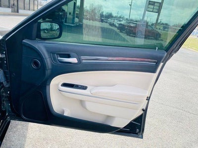 2019 Chrysler 300 Touring RWD
